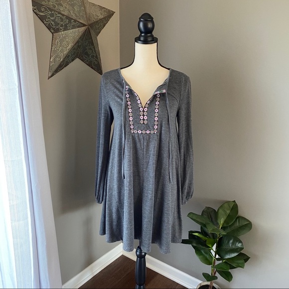Altar'd State Dresses & Skirts - Altar'd State Long Sleeve Dress Gray Sz Small